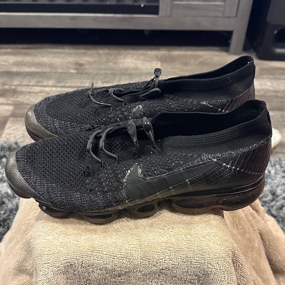 Nike Men's Black Sneakers